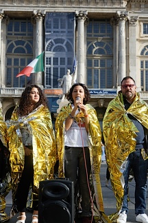 Flash mob By Io Accolgo and Presidio Solidale Torino 