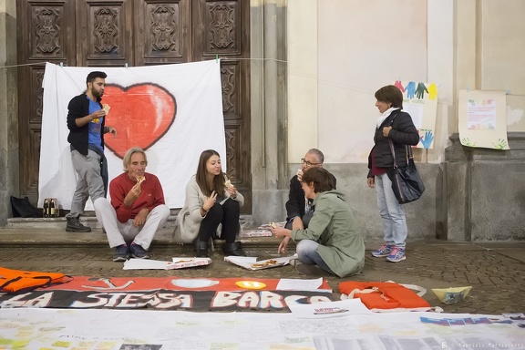 Appuntamento settimanale sul sagrato