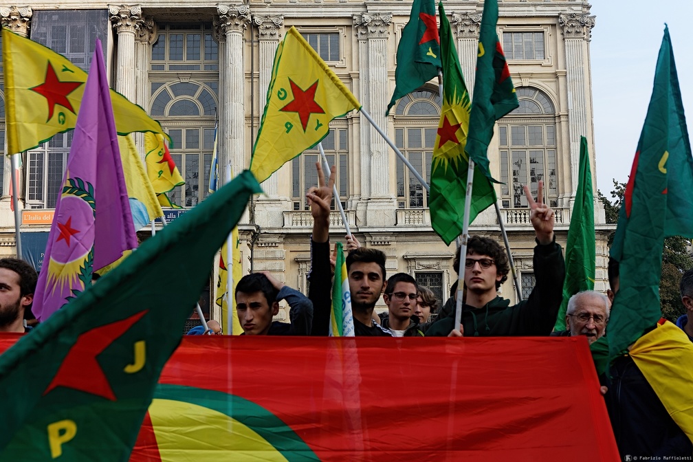 Everybody at the square against Turkish invasion of Rojava