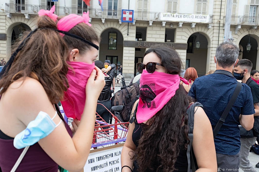 La normalità di oggi, la violenza di sempre