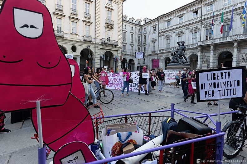 La normalità di oggi, la violenza di sempre