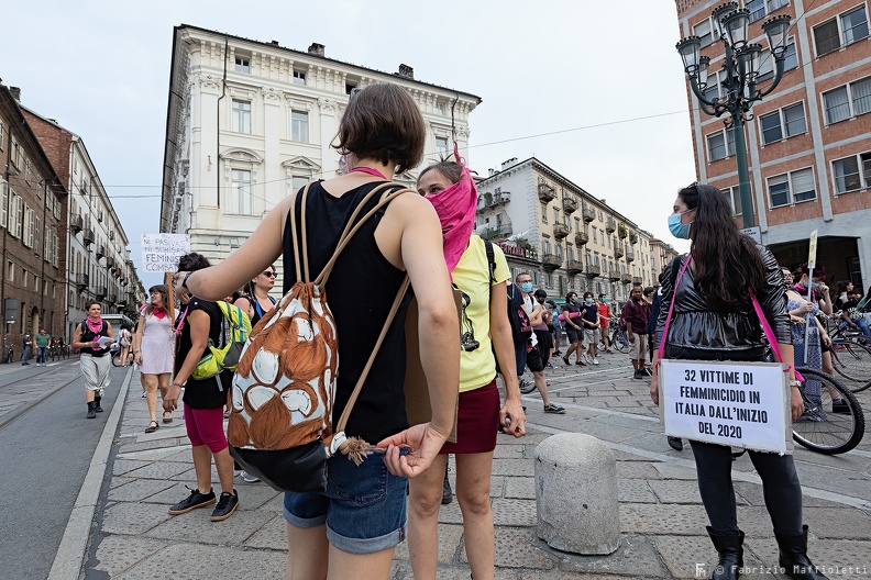 La normalità di oggi, la violenza di sempre