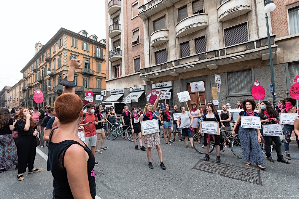 La normalità di oggi, la violenza di sempre