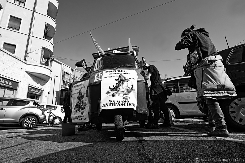 Manifestazione antifascista 1.jpg