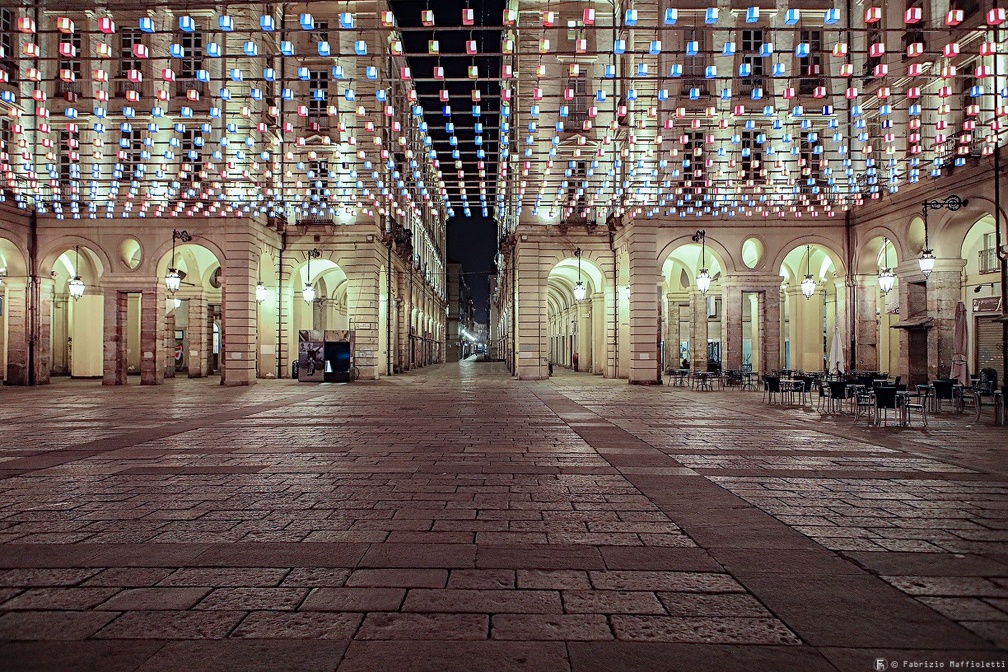 Palazzo di Città place with the "Flying Carpet"